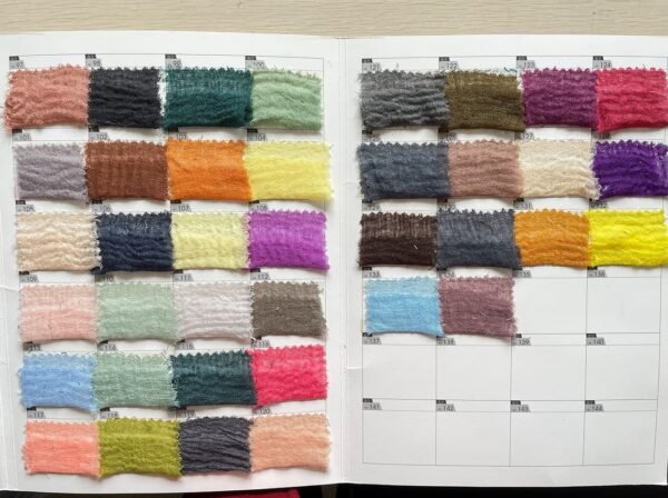 Pleated solid colour cotton-linen blend scarf - Image 8