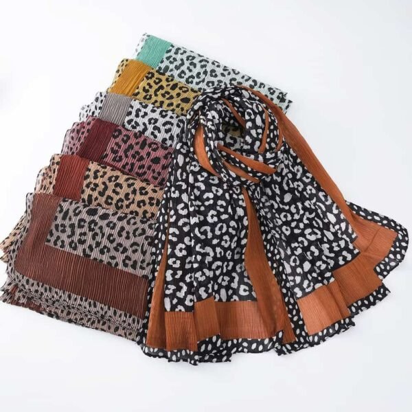 Retro leopard print crinkle headscarf, cotton scarf, light spring and summer style - Image 3
