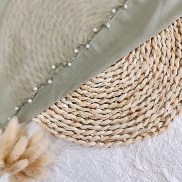 Fashionable Chiffon Hijab Wholesale With Pearl Wave Edge Decoration - Image 5
